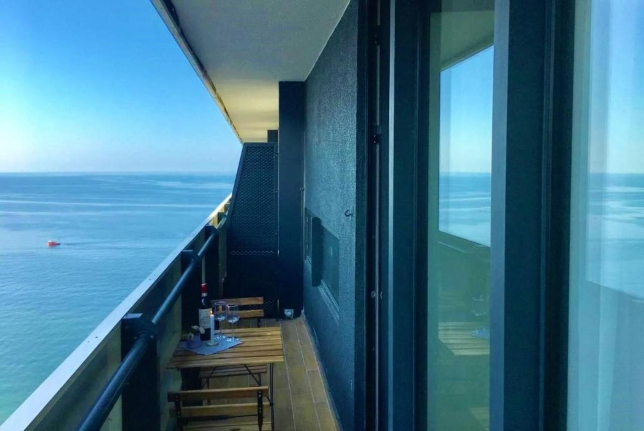 Batumi Orbi City Wonderful Sea View Ngoại thất bức ảnh